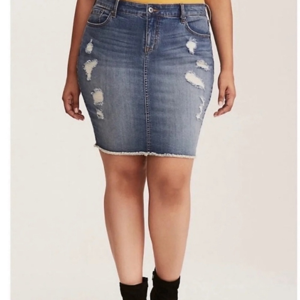 NEW Torrid Distressed Denim/Jean Skirt